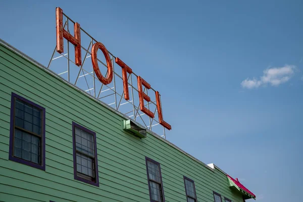 Signo Genérico Para Hotel Parte Superior Edificio Ángulo Artístico Contra —  Fotos de Stock