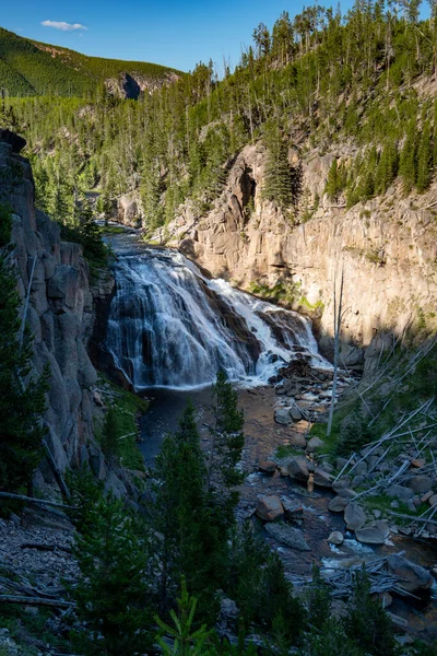 Air Terjun Gibbon Taman Nasional Yellowstone Siang Hari Terpapar Lama — Stok Foto