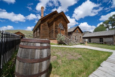 Bannack Hayalet Kasabası Montana 'daki eski terk edilmiş kilise binası.