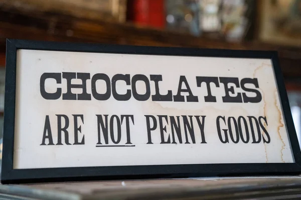 Chocolade Geen Penny Goods Teken Waarschuwing Penny Candy Shop Klanten — Stockfoto