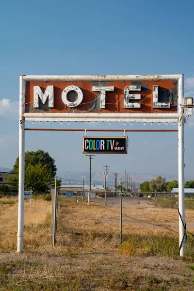 Vernal Utah Setembro 2020 Rusty Antigo Sinal Néon Motel Com — Fotografia de Stock