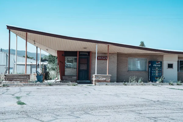 Cokeville Wyoming Augusztus 2020 Elhagyatott Zárt Valley Motel Jel — Stock Fotó