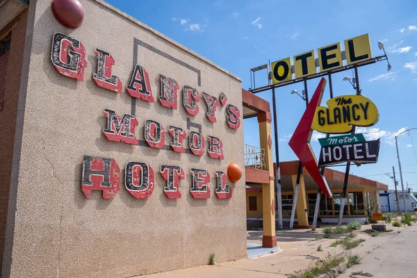Clinton Oklahoma Maj 2021 Skylten Glancy Motel Övergiven Längs Den — Stockfoto