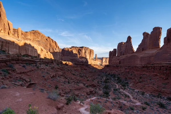 Morgon Soluppgång Utsikt Över Park Avenue Klippformationer Arches Nationalpark — Stockfoto