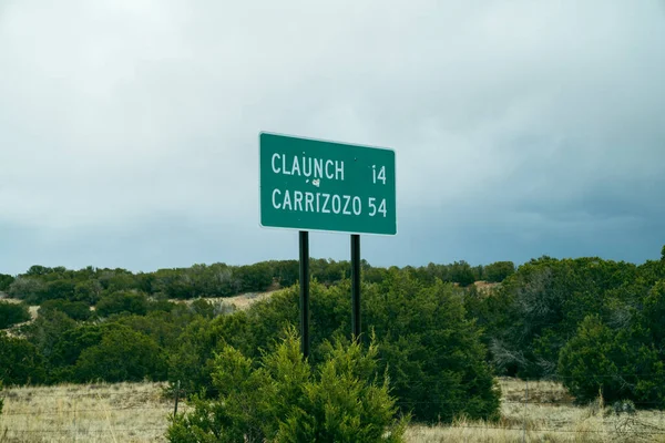 Directional Mileage Road Sign New Mexico Two Small Towns — Stockfoto