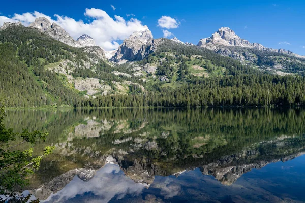 大提顿国家公园 美丽的高山湖泊布拉德利湖的景观 — 图库照片