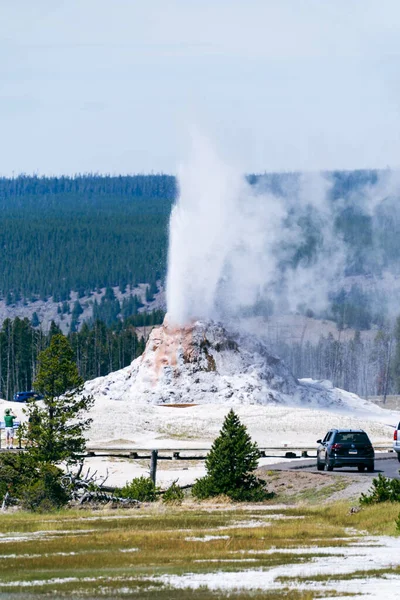 White Dome Geyser Estalla Parque Nacional Yellowstone — Foto de Stock