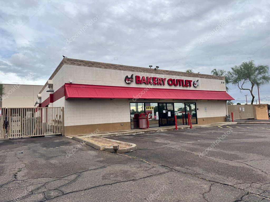 Mesa, Arizona - November 19, 2025: Outside the Dave's Killer Bread outlet in Mesa AZ. A discount bakery store