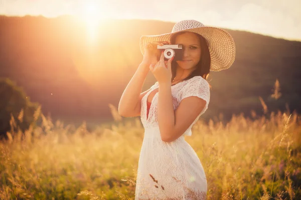 Vintage fotoğraf makinesi — Stok fotoğraf