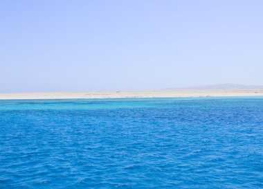 Deniz, güneş ışığı. Deniz su artalanları