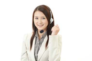 gülümseyen müşteri hizmetleri operatör