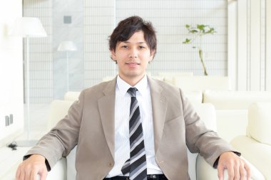 Asya işadamı gülümseyen