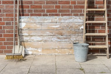 ahşap yüzey yıpranmış