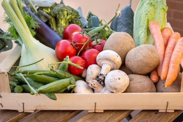 Krabice ze zeleniny — Stock fotografie