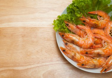 Tuzlu karides pişmiş