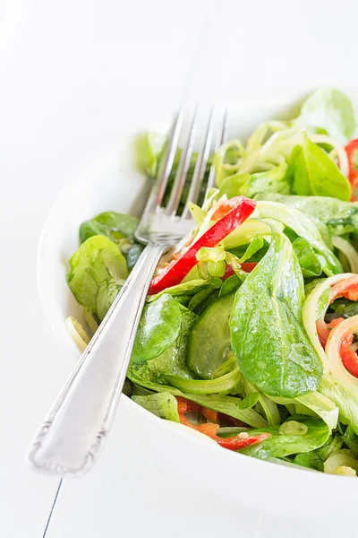 Freshly prepared mixed salad — Stock Photo, Image