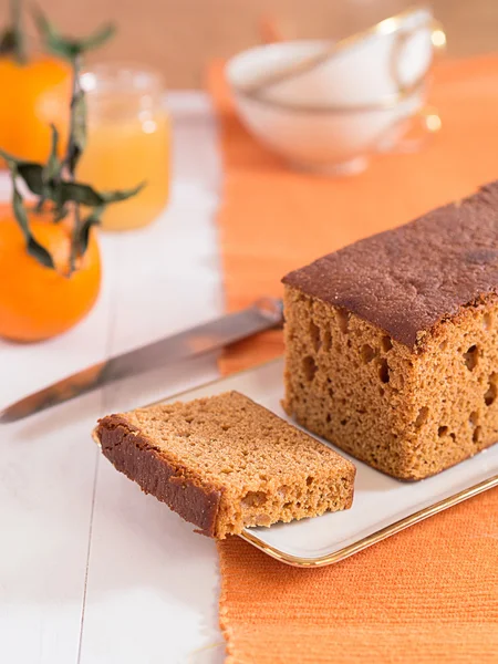 Holländischer Honigkuchen auf einem Teller — Stockfoto