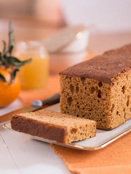 Nederländska honeycake på en tallrik — Stockfoto