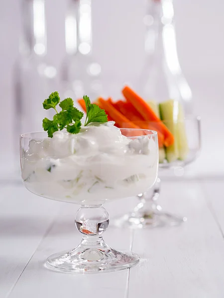 Curd for dipping with carrots and cucumber — Stock Photo, Image