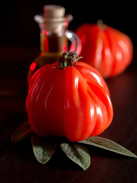 Tomates y Aceite de Oliva —  Fotos de Stock