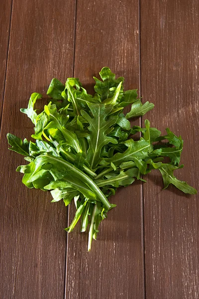 Rucola Sallad på en bricka — Stockfoto