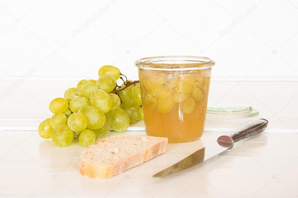 Jam from white bunches of grapes