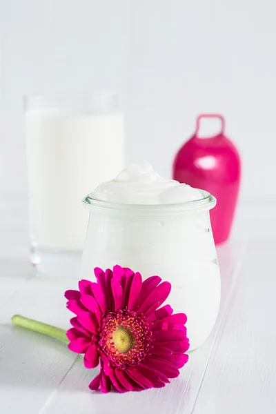 Joghurt im Glas — Stockfoto