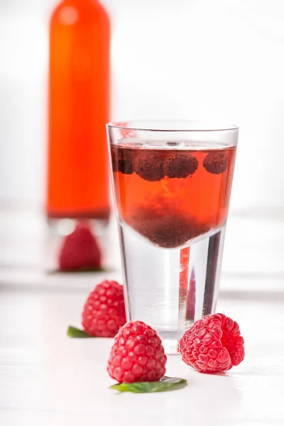 Raspberry aperitif in a glass — Stock Photo, Image