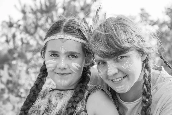 Bright Sunny Summer Day Forest Little Indian Girl Her Mother — Stock Photo, Image