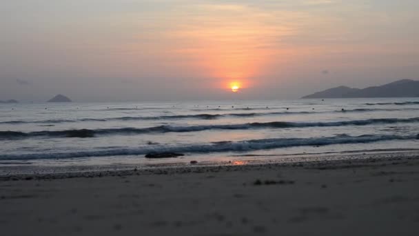 Тропічне Золоте Сонце Над Морем Відбиває Захід Сонця Морському Дні — стокове відео