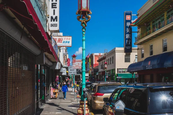 Mart 2019 San Francisco Abd San Francisco Chinatown Sokaklarında Yürüyen — Stok fotoğraf