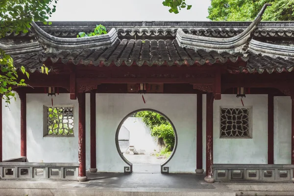 Circular Gate Traditional Chinese House Tiger Hill Huqiu Suzhou Jiangsu — Stock Photo, Image