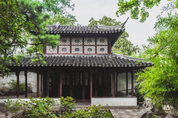 Traditionele Chinese Architectuur Tussen Bomen Lingering Garden Scenic Area Suzhou — Stockfoto