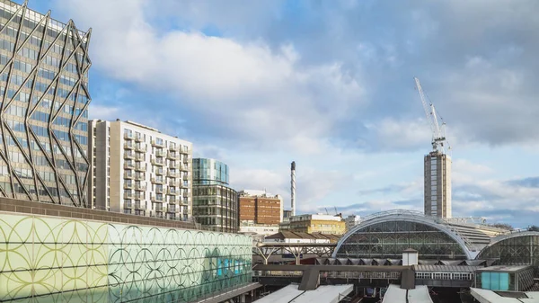 Blick Auf Leere Bahnsteige Des Bahnhofs Paddington Und Gebäude London — Stockfoto