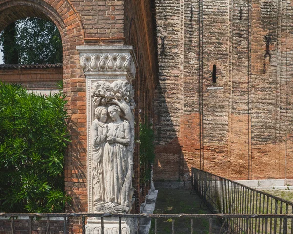 Esculturas Mármore Branco Jardim Basílica Santi Maria Donato Ilha Murano — Fotografia de Stock