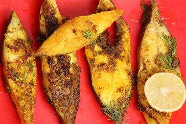 Pomfret balık kızartma