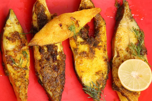 Pomfret balık kızartma