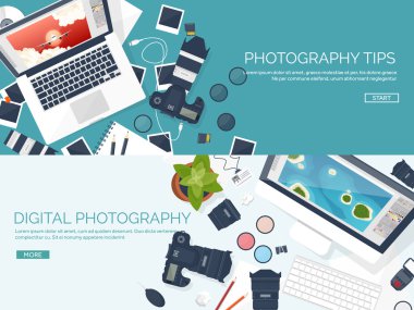 Fotoğrafçı ekipman üzerinde bir tablo. Fotoğraf araçları, fotoğraf düzenleme, beğenilen düz arka plan. Dijital photocamera lens ile. Vektör çizim.