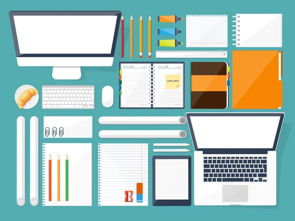 Lugar de trabajo con mesa y ordenador. Laptop, documentos, papeles, bloc de notas, lápiz. Papeleo. Trabajo de oficina, trabajo. Gestión del espacio de trabajo. Diseño creativo . — Vector de stock