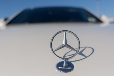 mercedes-benz amblemi