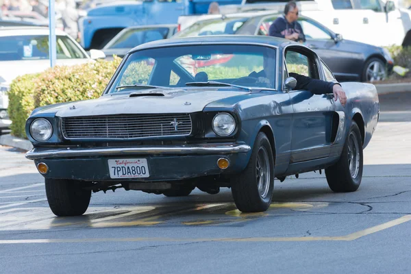 Ford Mustang classique — Photo