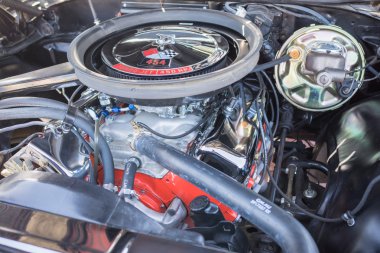 Customized muscle car engine displayed 