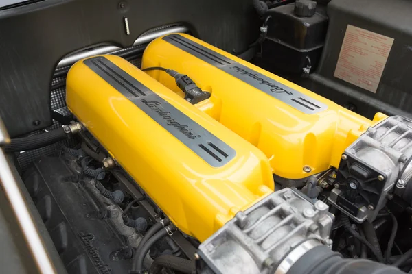 Moteur Lamborghini jaune — Photo