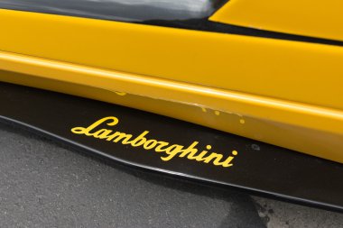 Lamborghini Gallardo kapı eşik kırpma