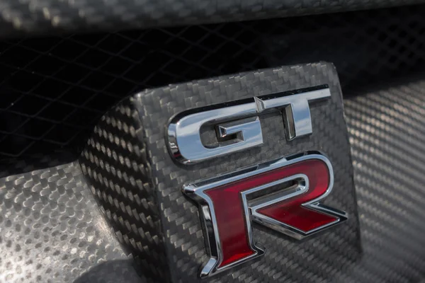 Nissan GT R emblema — Fotografia de Stock