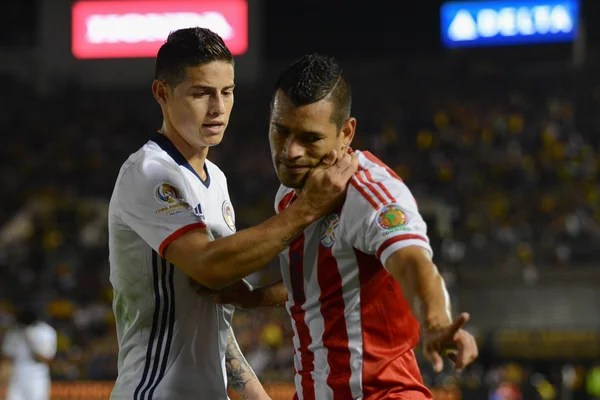 James rodriguez beruhigend miguel samudio — Stockfoto