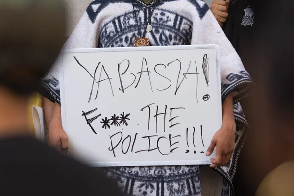 Black lives matter protestor holding a poster during march on Ci — Stock Photo, Image