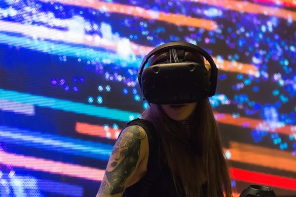 Système DJ réalité virtuelle pendant VRLA Expo Summer — Photo