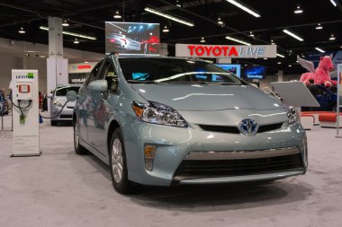 2015 toyota prius hibrid orang elektrik için takılı