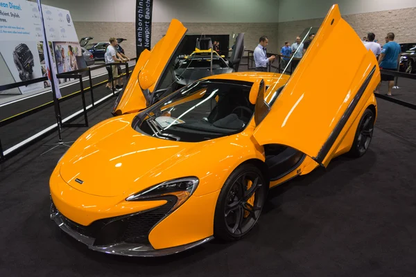 McLaren P1 на международном автосалоне округа Ориндж — стоковое фото